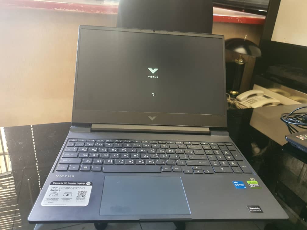 HP Victus 15-FA1093DX