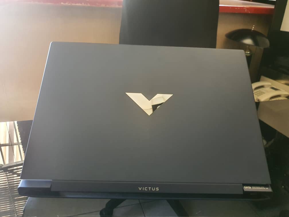 HP Victus 15-FA1093DX