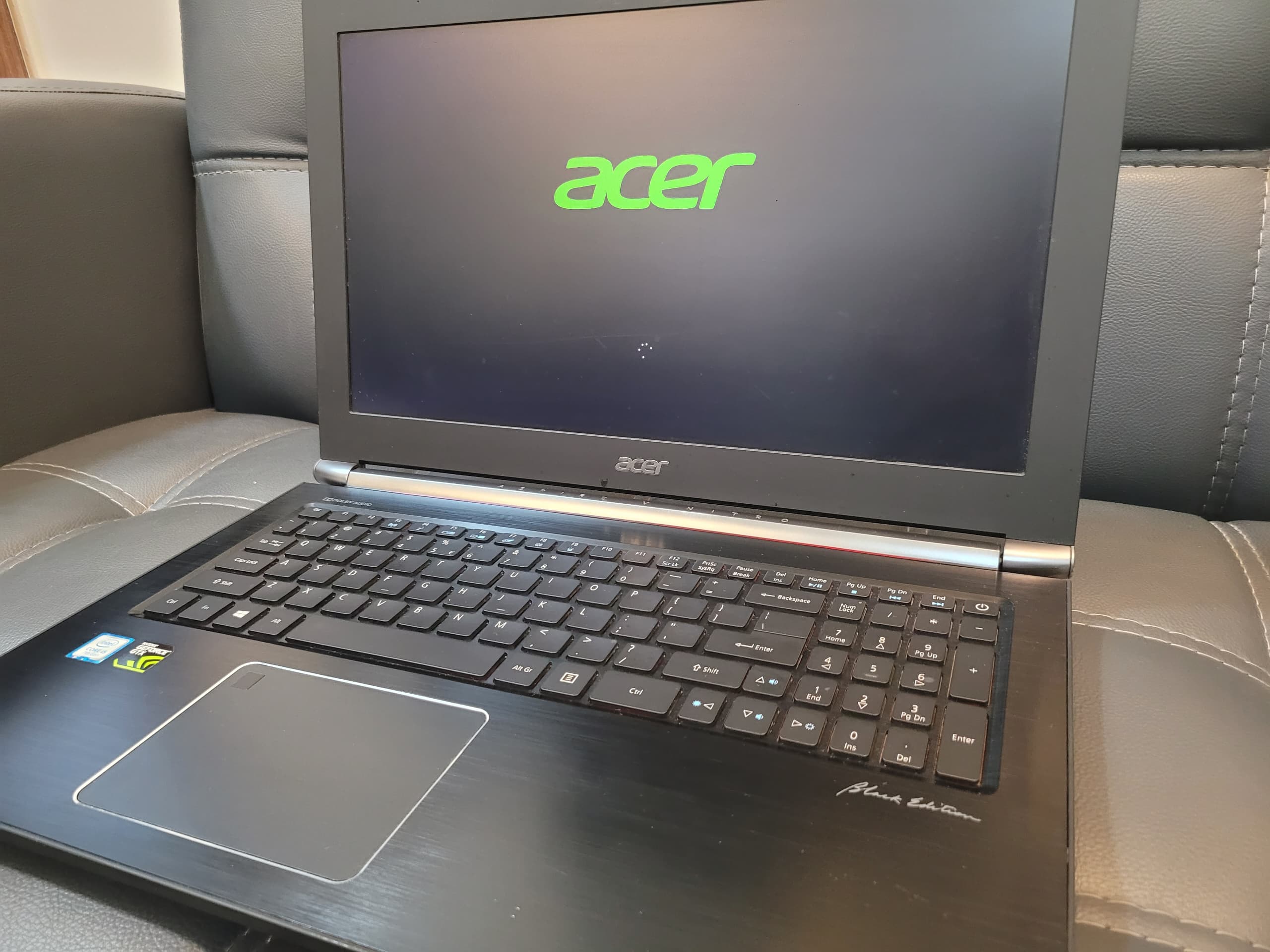 Acer Aspire vn7-593g