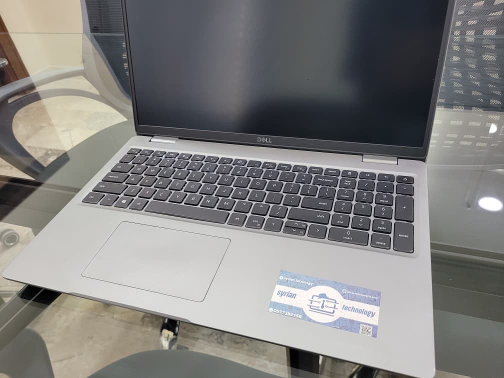 Dell Latitude 5521