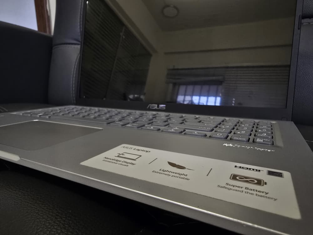 ASUS Vivobook X515JAB